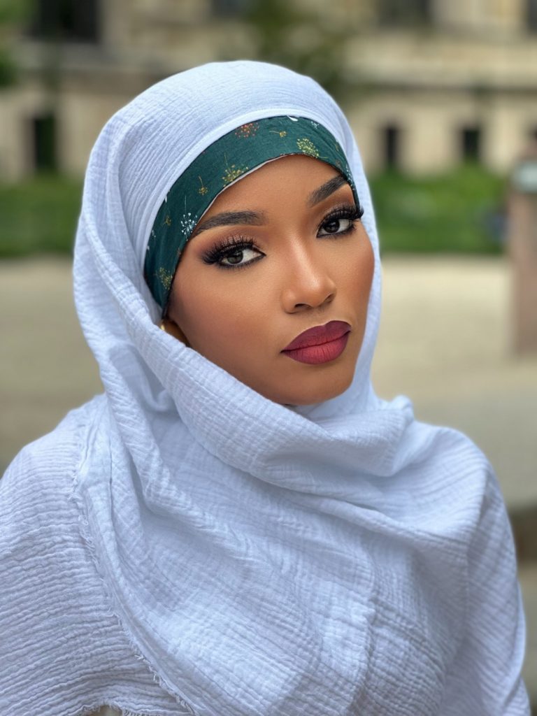 hijab pure blanc mat couvert face