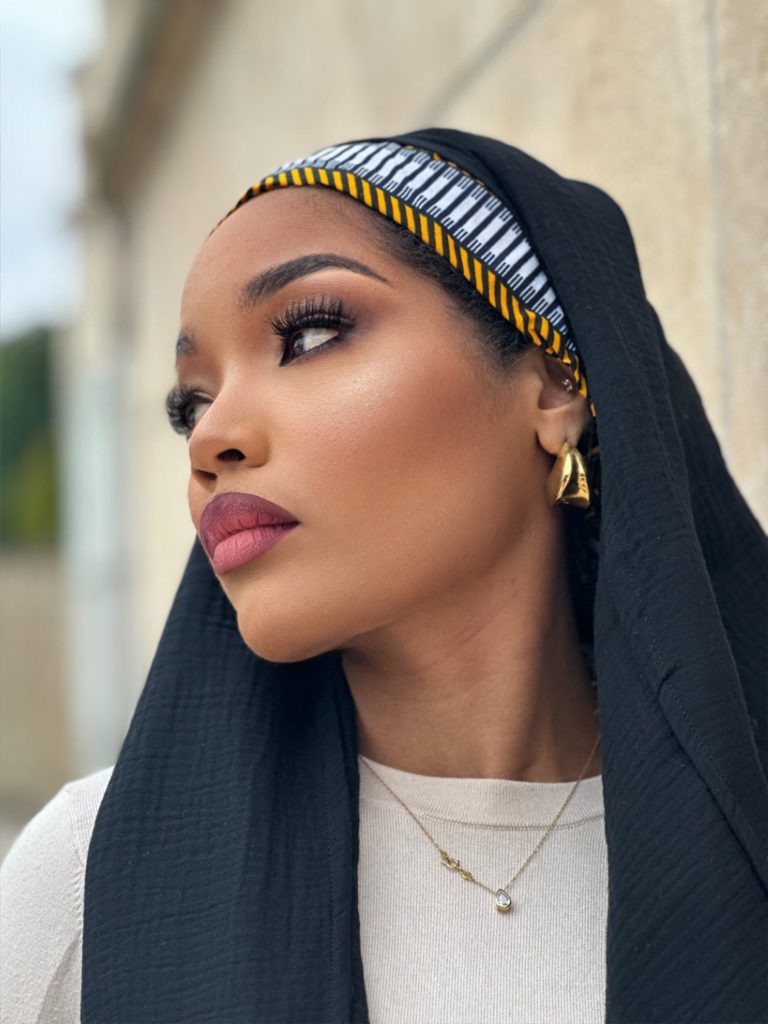 hijab pure noir